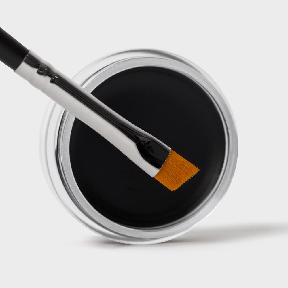 Inglot AMC Eyeliner Gel Waterproof And Smudge-Proof 77 - Black (5.5gm)