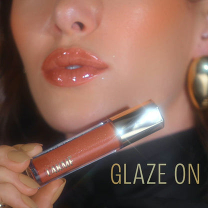 Lakme Glitterati Lip Glaze, High Shine Plumper Lip Gloss Oil with Collagen - Caramel Drizzle (5ml)